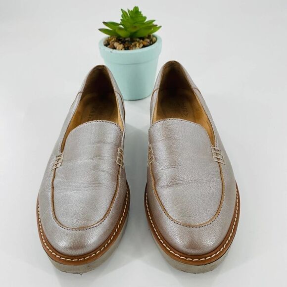 Naturalizer Women Auburn Closed Toe Oxfords In Silver Metallic Leather Size 7M - Picture 4 of 13